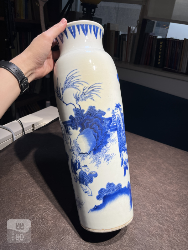 明崇祯 青花“张仙送子”人物故事图筒瓶 - 图11